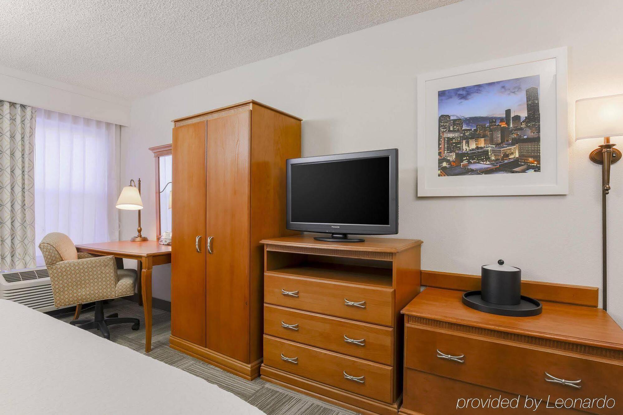Hampton Inn Houston Hobby Airport Exterior foto