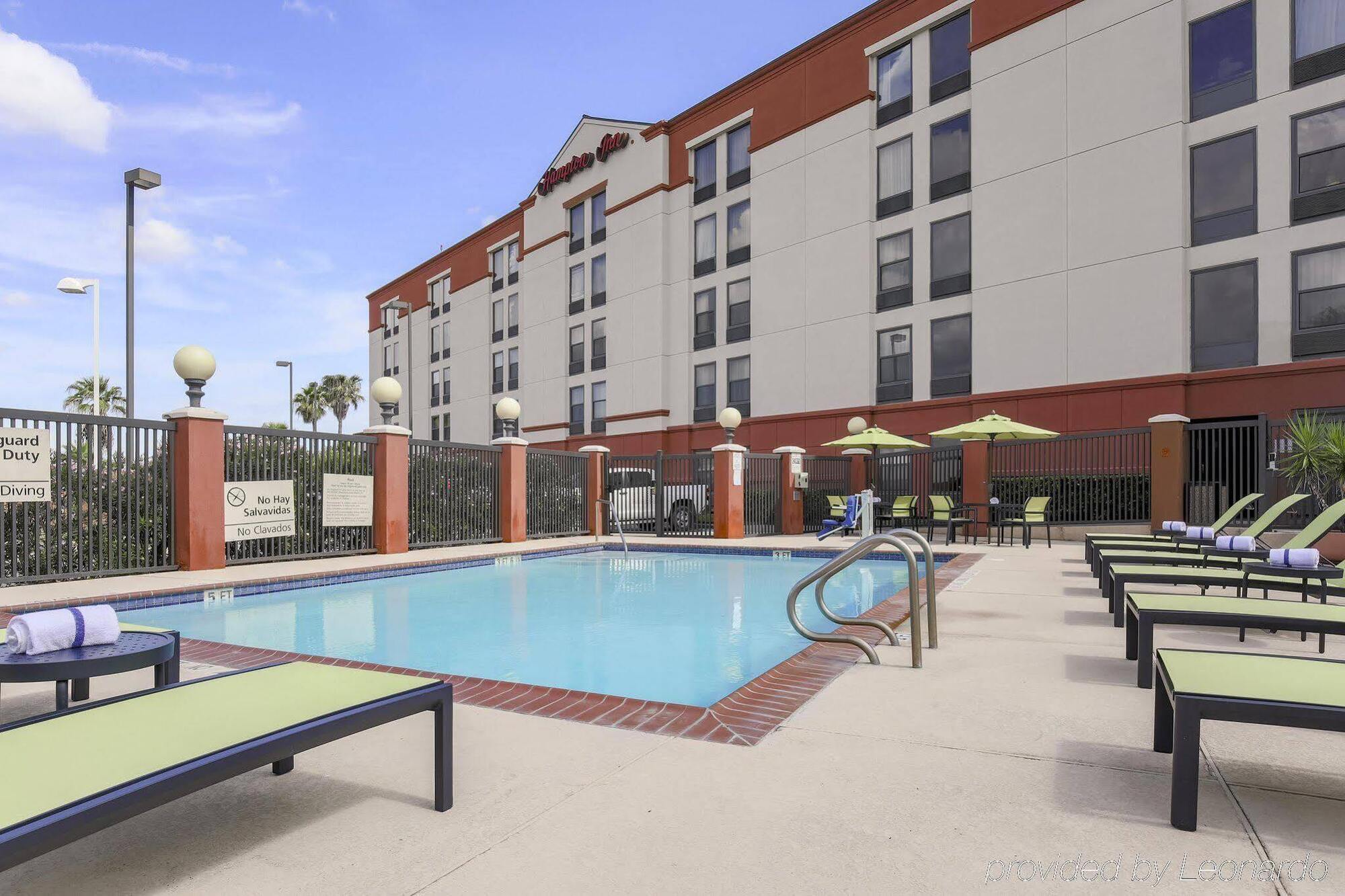Hampton Inn Houston Hobby Airport Exterior foto